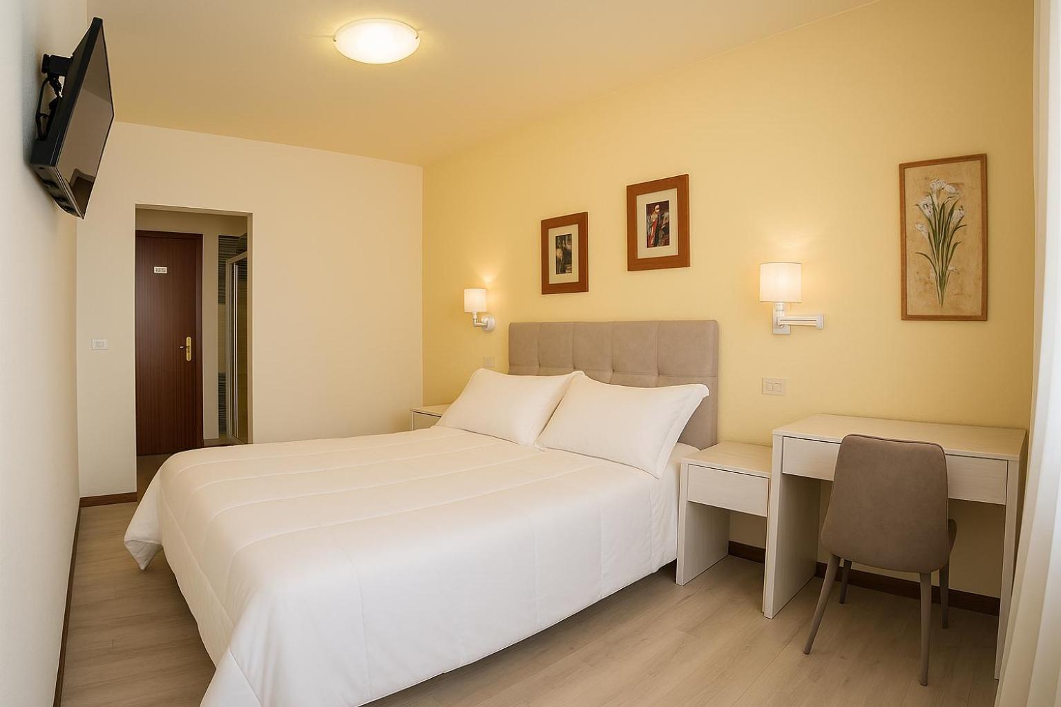 Elara Hotel Viveiro Bagian luar foto