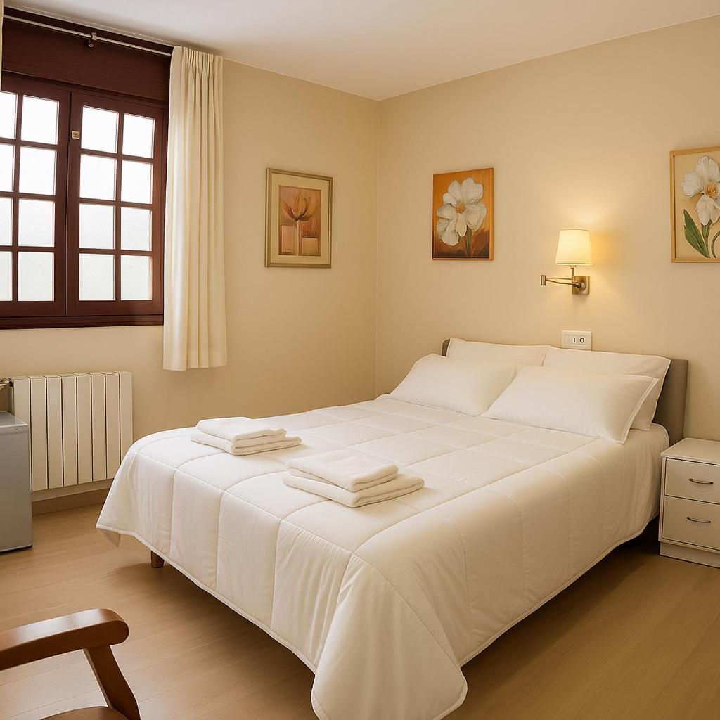 Elara Hotel Viveiro Bagian luar foto